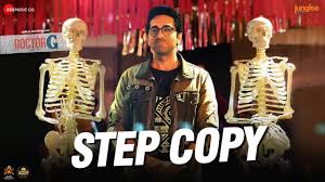Step Copy Lyrics in Hindi